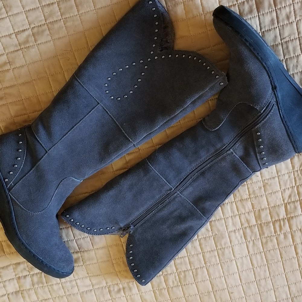 Charcoal grey suede boots